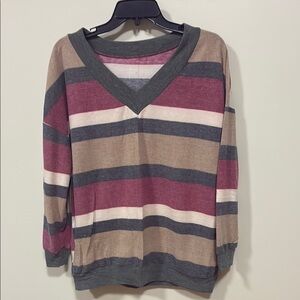 NWOT women’s long sleeve top small